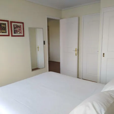 Roomapart Escuela Militar